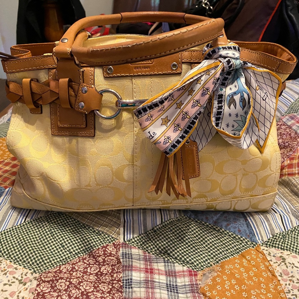 Coach Signature Hampton Set - Picture 2 of 8